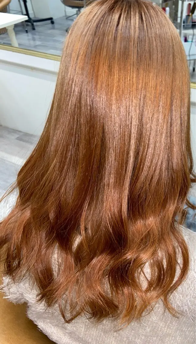 ロング カラー ブリーチ ブラウンカラー ワタナベ リリコのヘアスタイル