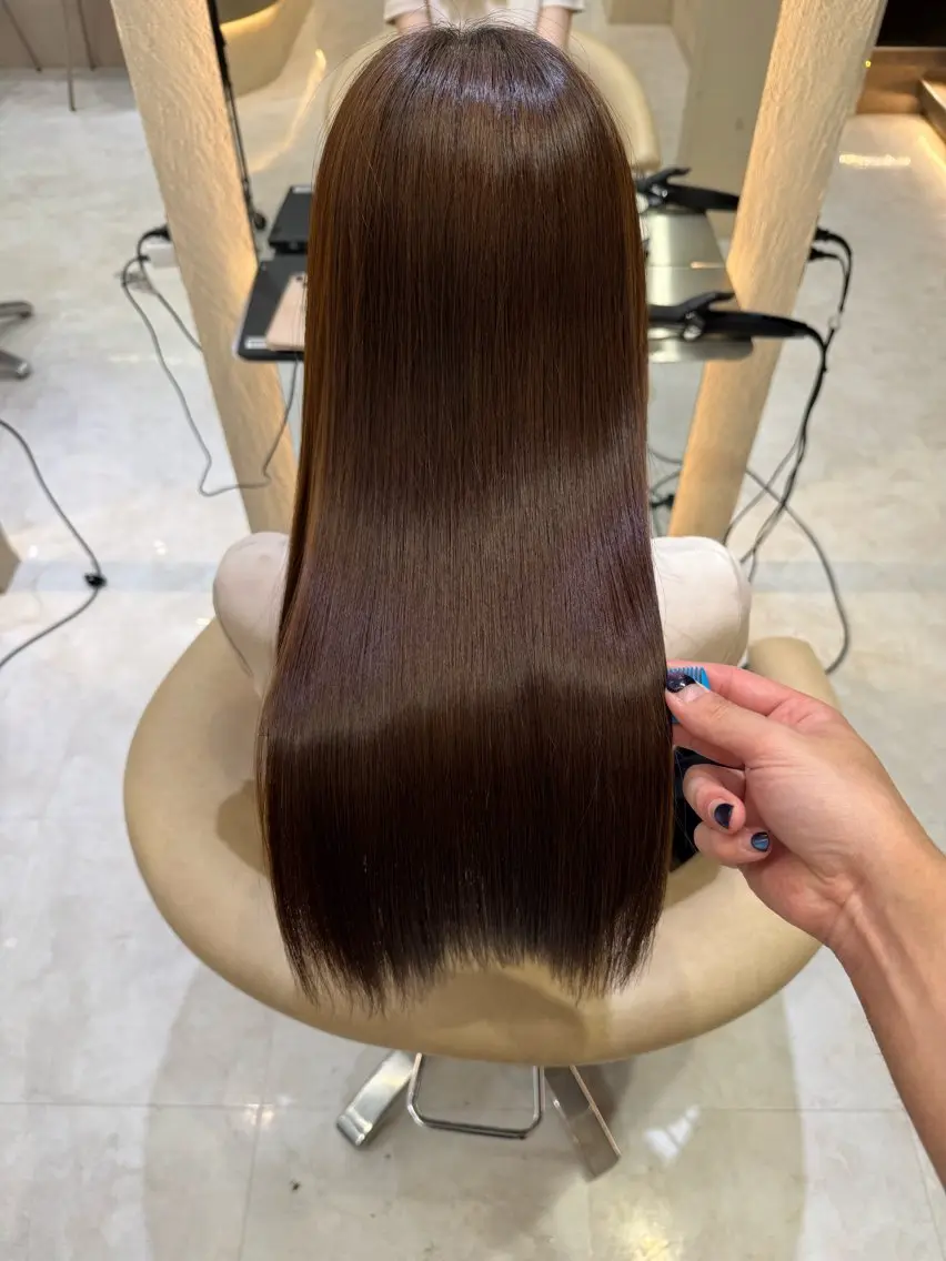 ロング 美髪矯正透明感カラー 江川 和輝のヘアスタイル