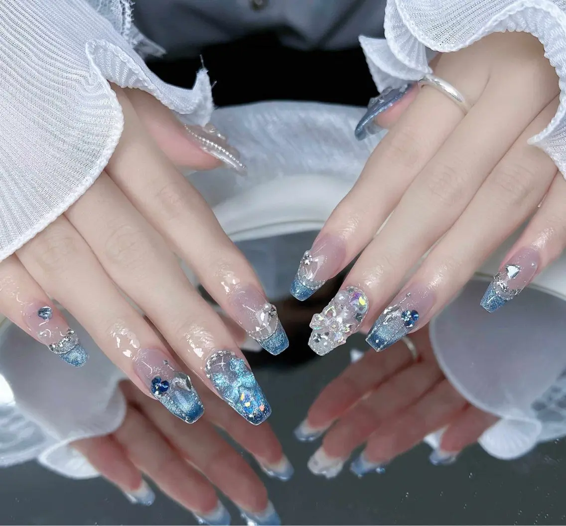 ネイル アートネイル オーロラネイル フットネイル ジェルネイル キラキラネイル ハンドネイル ハンドケア Nova Nailのネイルデザイン