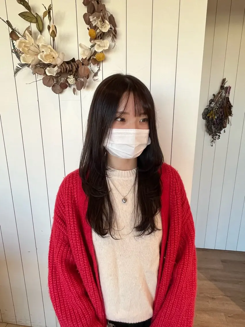 ロング カラー ロングレイヤー レイヤーカット ロング 坂口 友莉香のヘアスタイル
