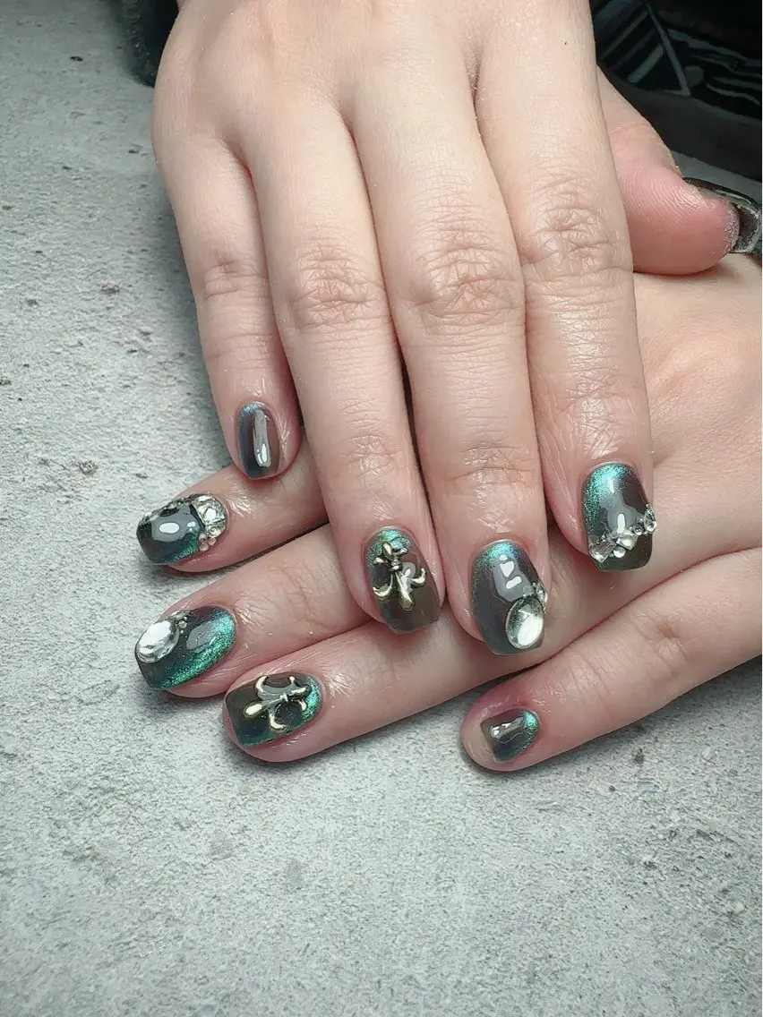 ネイル アートネイル ハート マグネットネイル 持ち込み ニュアンスネイル ハンドネイル Nailsalon Mimiy..♡のネイルデザイン