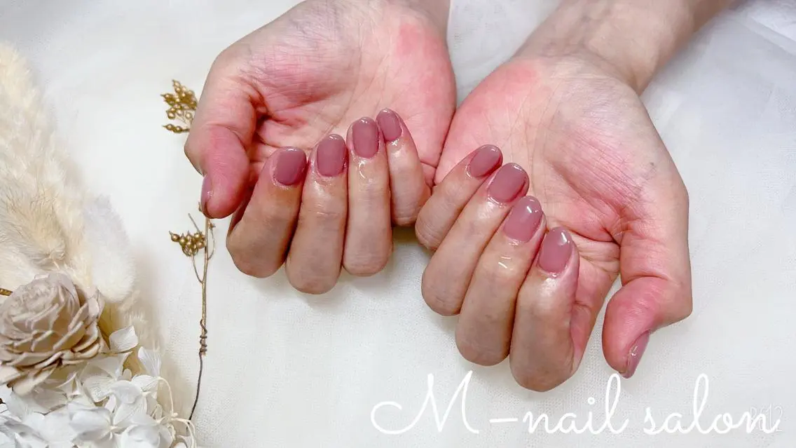 ネイル シンプルネイル M_ nail salonのネイルデザイン
