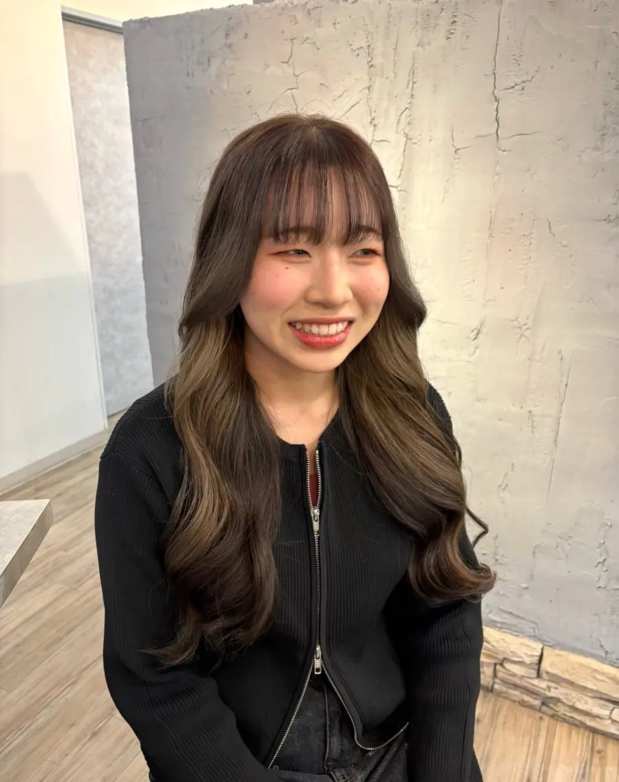 ロング ヘアアレンジ VISAGE ba.sk 金子詩帆のヘアスタイル