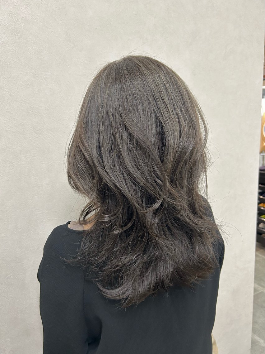 カラー アッシュ 透明感カラー 吉田 芽生のヘアスタイル