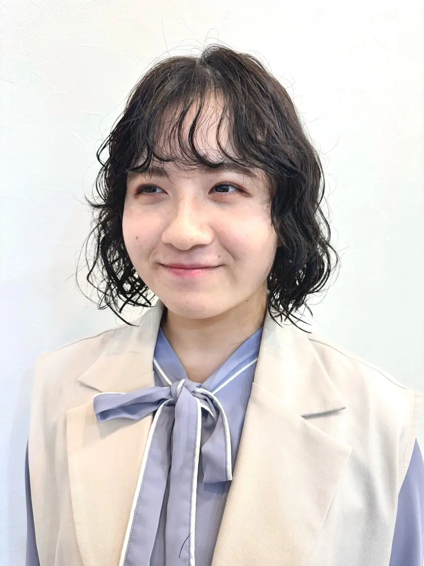 ミディアム カラー パーマ ダークグレー カット ヘアカラー トリートメント 似合う髪型が 分からない方へのヘアスタイル