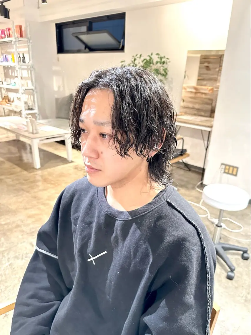 メンズ マッシュ メンズパーマ メンズツイストパーマ 波巻きパーマ メンズウルフカット カット ヘアカラー パーマ トリートメント 骨格補正施術/メンズ 専門美容師/YUYAのヘアスタイル