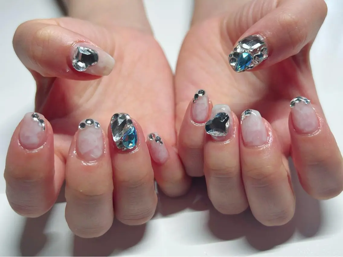 ネイル ハンドネイル IRAS..nail ＥＲＩＫＡのネイルデザイン