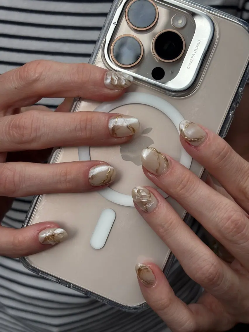 ネイル ハンドネイル One ♡ YUKINEのネイルデザイン