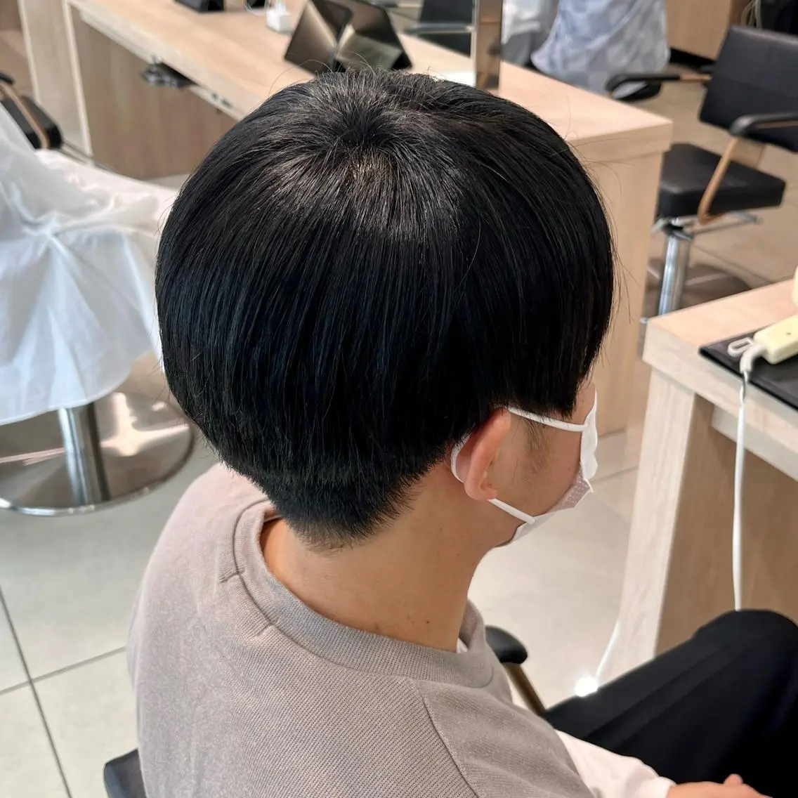 メンズ ヘアカラー 巖本 真希のヘアスタイル