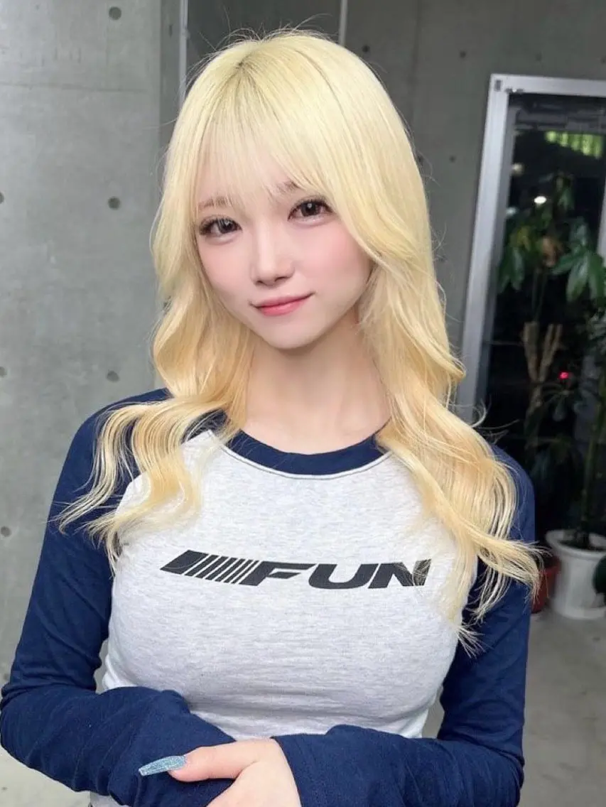 ロング カラー ブリーチ 抜きっぱなしブロンド ブロンド カット ヘアカラー Kazu 🌠名古屋 ハイトーン/レイヤーのヘアスタイル