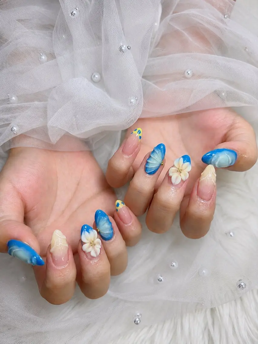 ネイル HAPPI NAIL . LEEのネイルデザイン