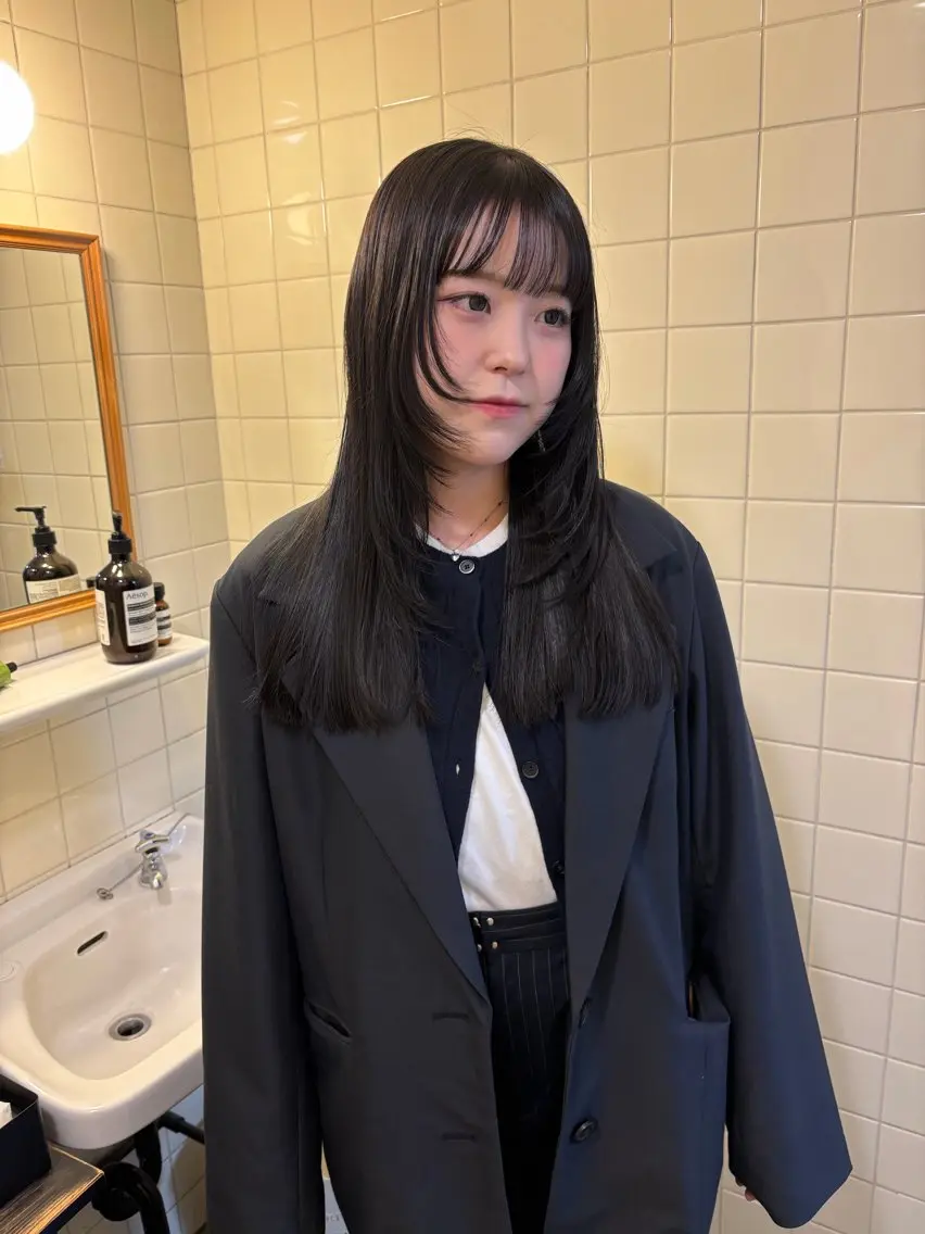 ロング カラー カット ヘアカラー トリートメント 縮毛矯正ボブ&顔まわ レイヤー♡TOMOEのヘアスタイル