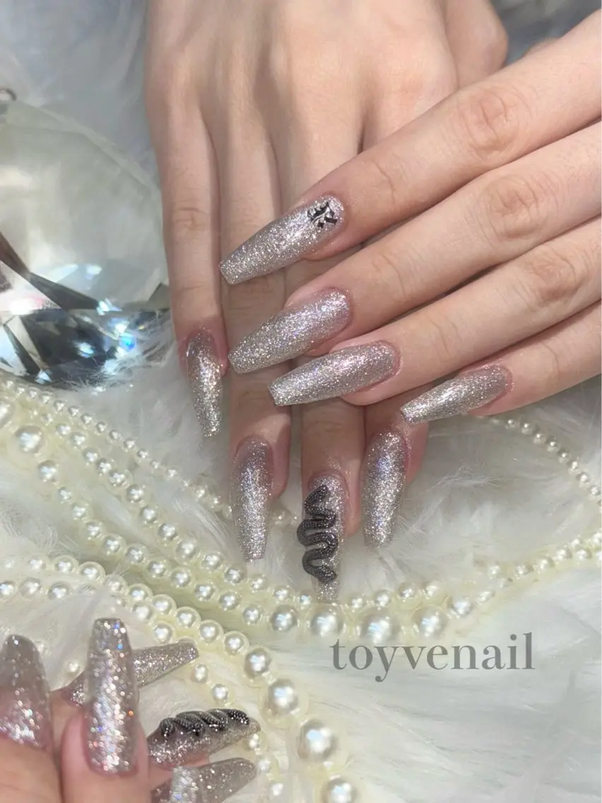 ネイル ハンドネイル toyvenail kotone 川越のネイルデザイン