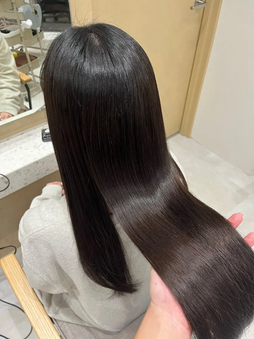 ロング カラー ヘアアレンジ カット ヘアカラー トリートメント 暖色韓国ヘア🤍 保科侑花のヘアスタイル