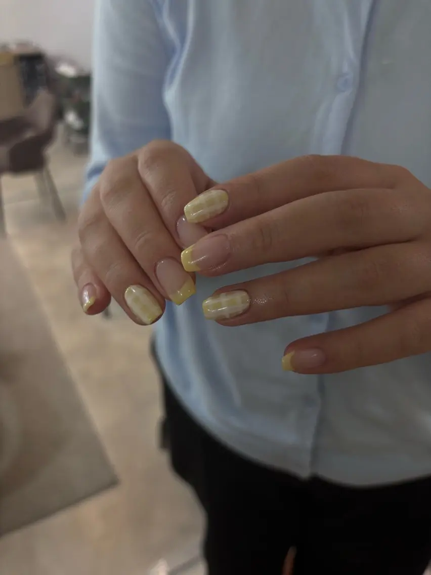 ネイル フレンチネイル ハンドネイル free'snail N A Oのネイルデザイン