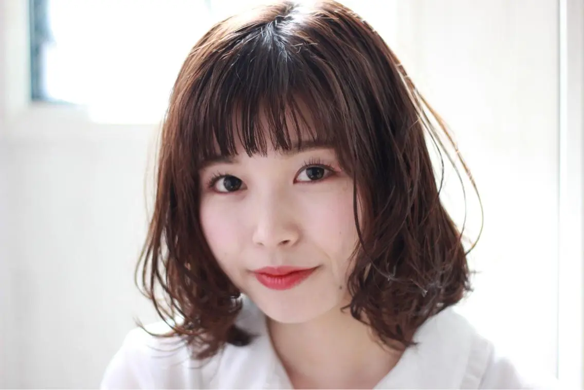 ミディアム パーマ 縮毛矯正 トリートメント ダブルカラー🎉 ハイトーン🎉スドウのヘアスタイル