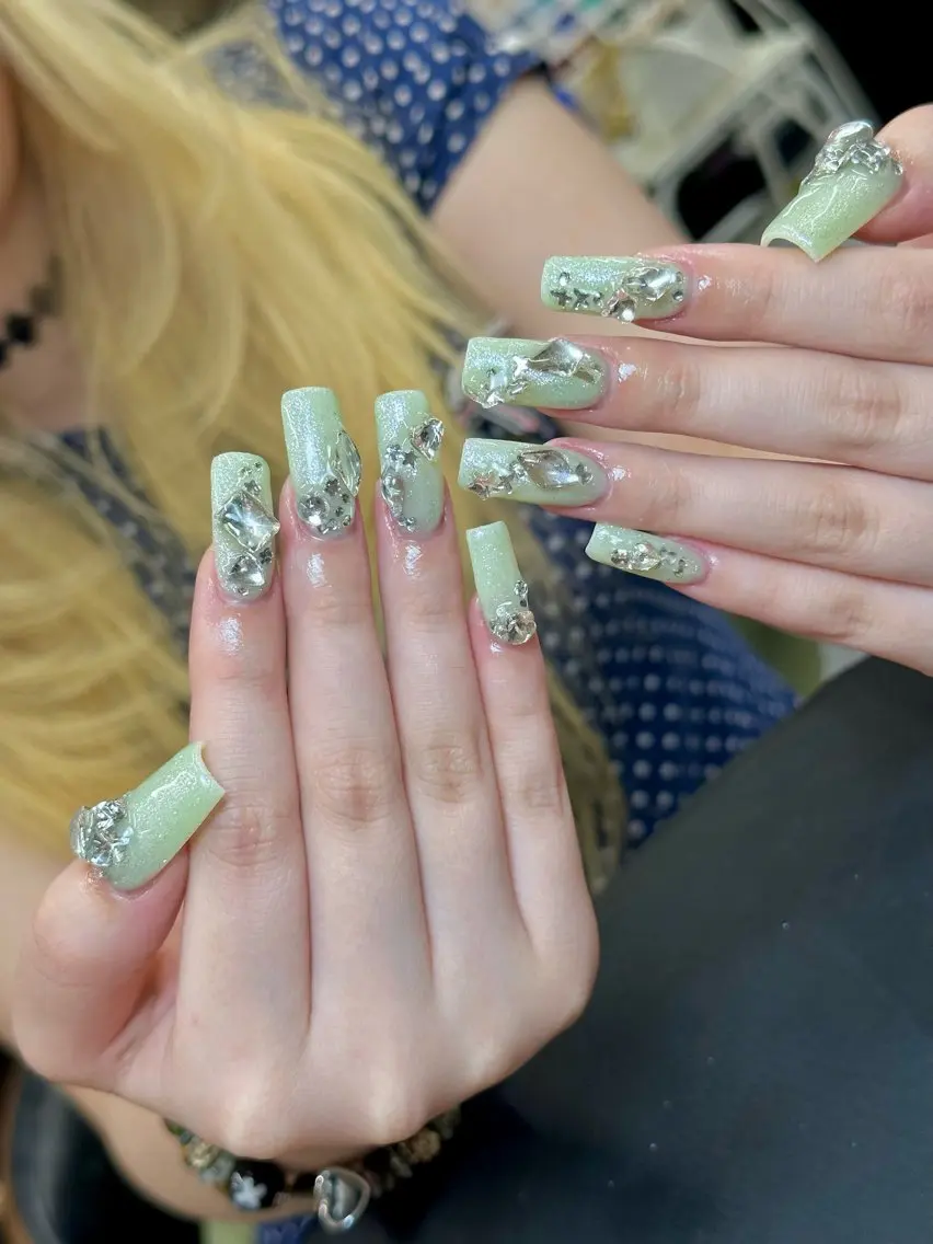 ネイル Iconic Nailのネイルデザイン