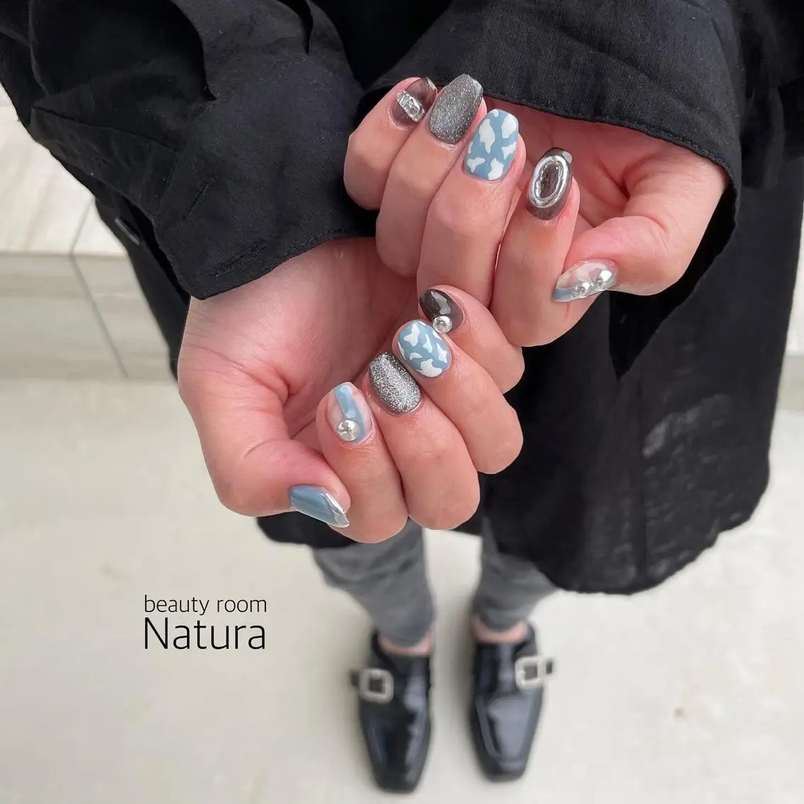 ネイル マツエク・マツパ アイブロウ ハンドネイル beautyroom Naturaのネイルデザイン