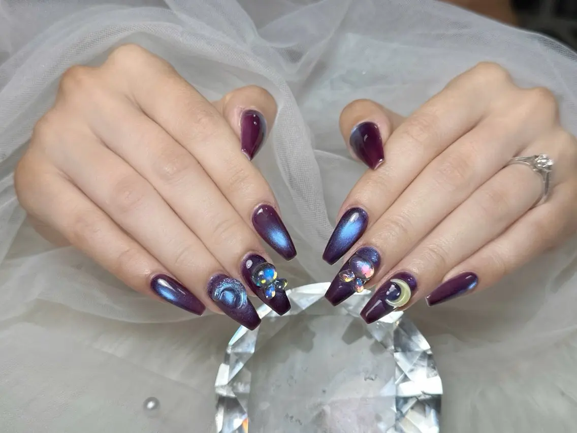 ネイル 長さ出し ジェルネイル 韓国ネイル マグネットネイル 持ち込み ハンドネイル SHE NAILのネイルデザイン