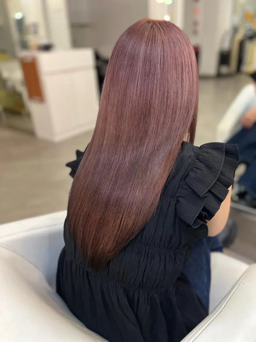 カラー フルカワ リナのヘアスタイル