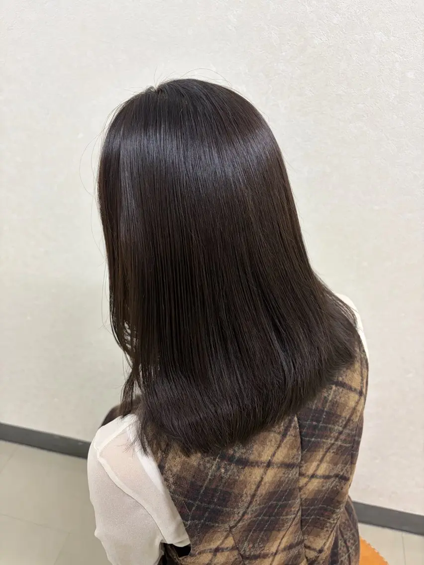 カラー ベージュカラー 黒髪 ブリーチ ブラウンカラー ブラウンベージュ ヘアカラー トリートメント 大野 満葵のヘアスタイル