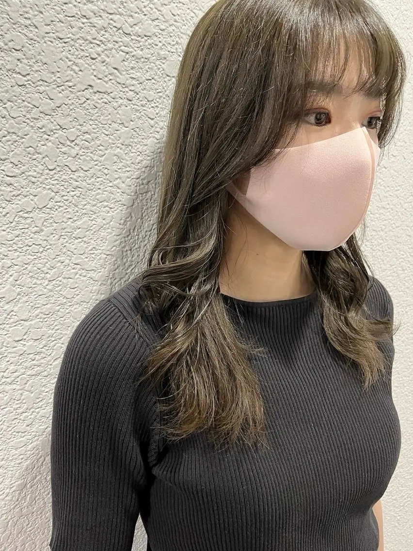 ロング カラー ブリーチ 透明感カラー ダブルカラー ブリーチなしカラー オリーブカラー レイヤーカット☆顔ま わりカット*田村りおのヘアスタイル