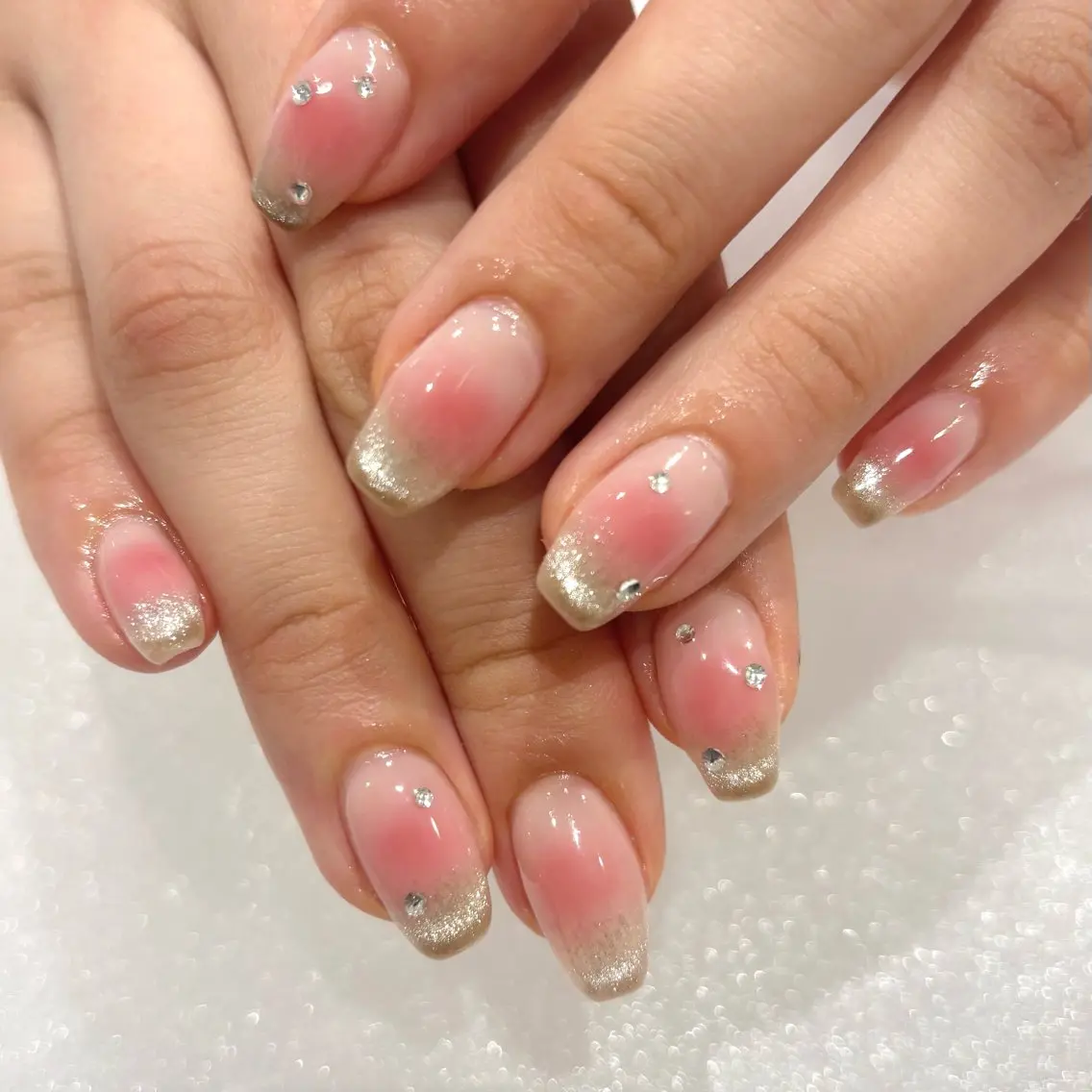 ネイル チークネイル ハンドネイル nailist🍒 ヤマザキのネイルデザイン