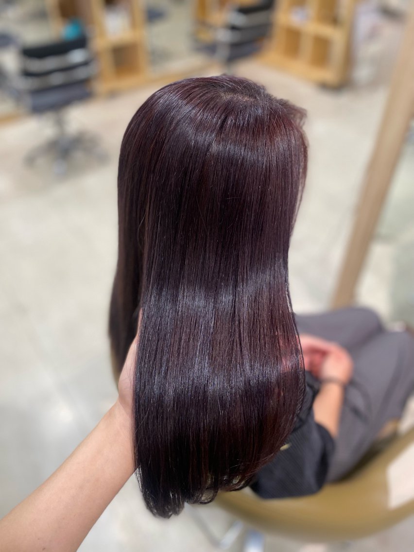 ロング カラー ヘアカラー 碇本 莉子のヘアスタイル
