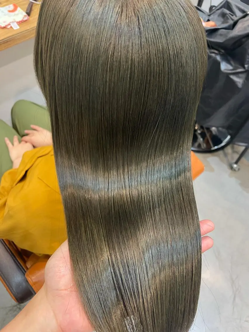 【平日新規限定】カット+ケアカラー+水素トリートメントの写真