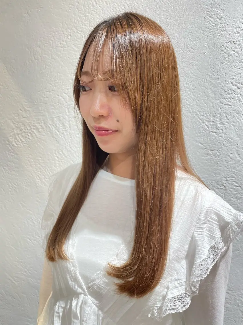 ロング 山本 温菜のヘアスタイル