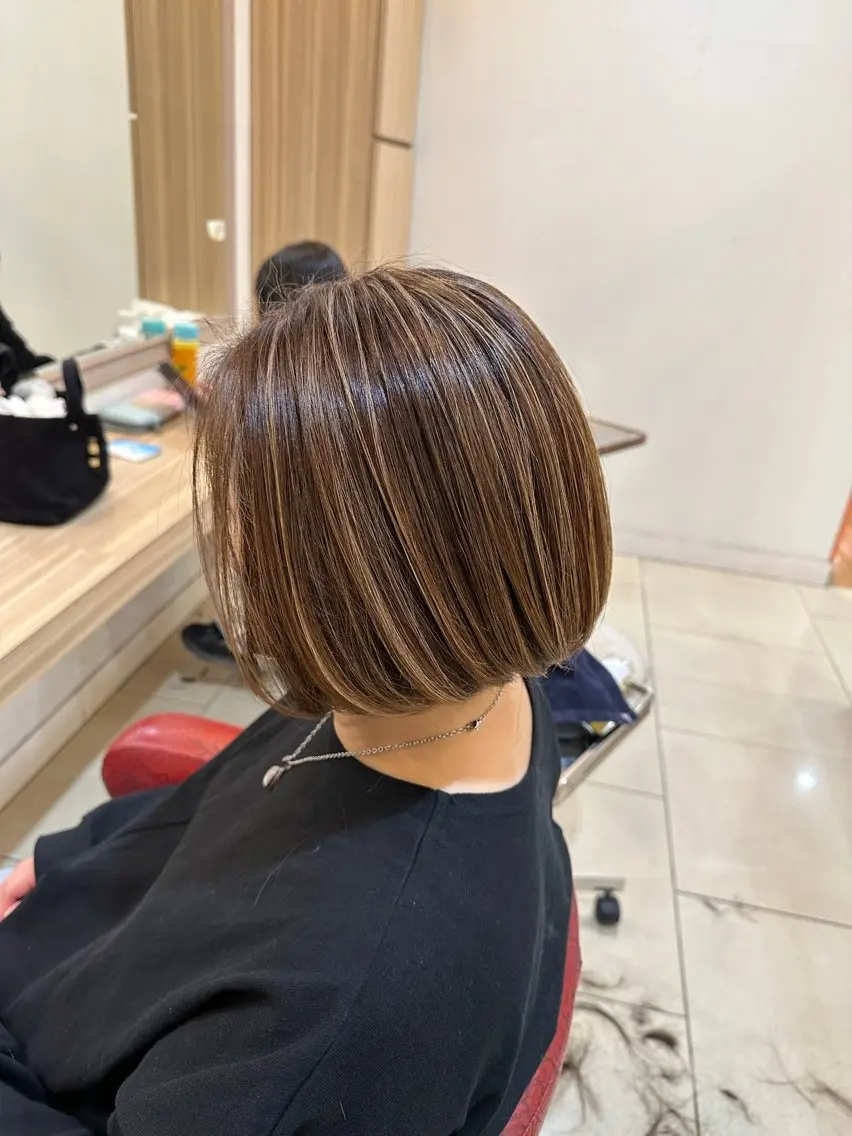 ショート カット ヘアカラー トリートメント 小坂直輝【髪質改善・ 似合わせカット】のヘアスタイル