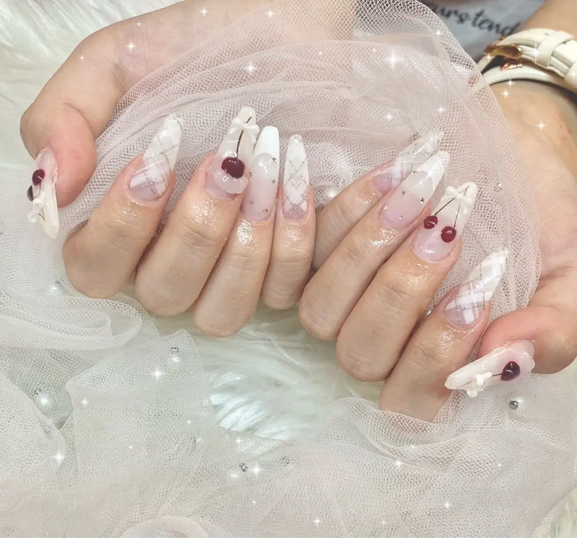 ネイル ハンドネイル KIREIE NAILSのネイルデザイン