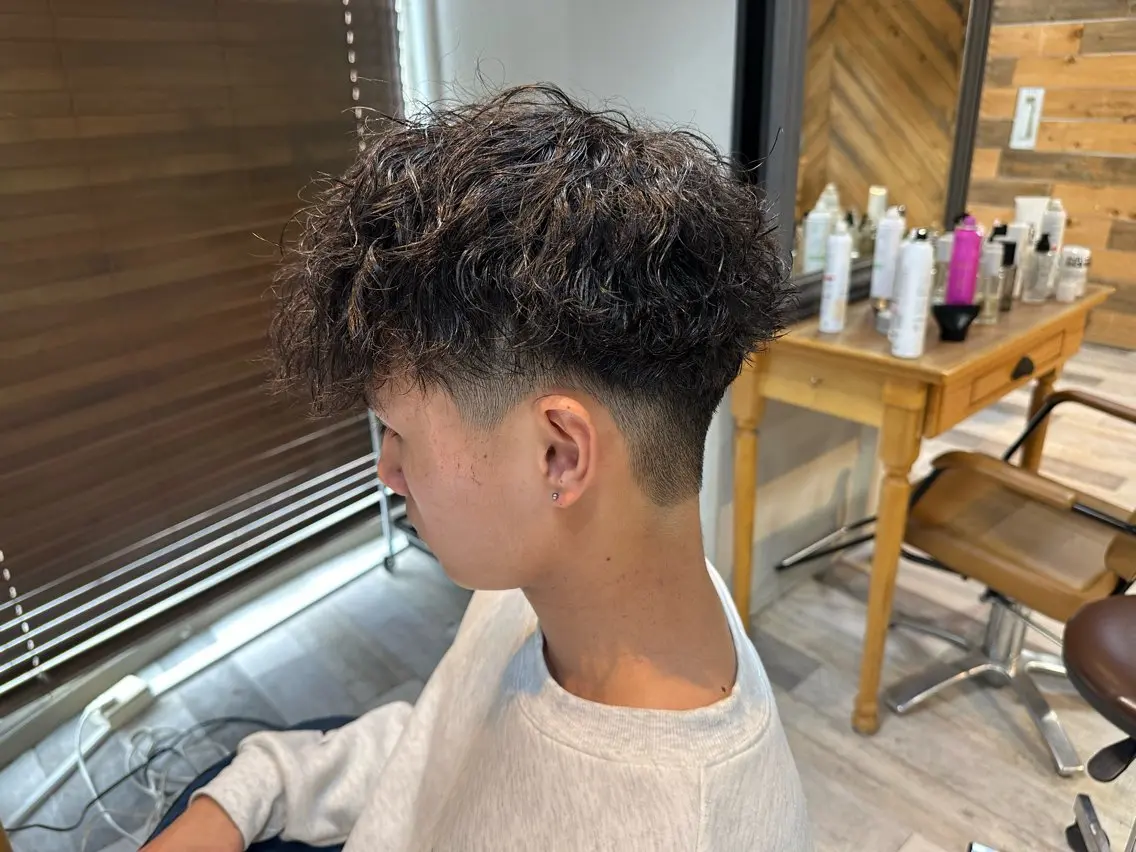 ショート パーマ メンズ 和田 直也のヘアスタイル
