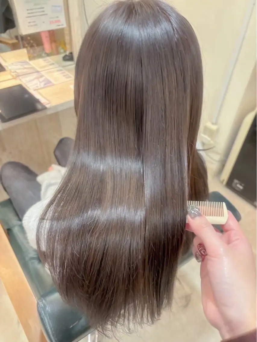 【🎀史上最高の艶髪へ🎀】カット+美髪矯正の写真
