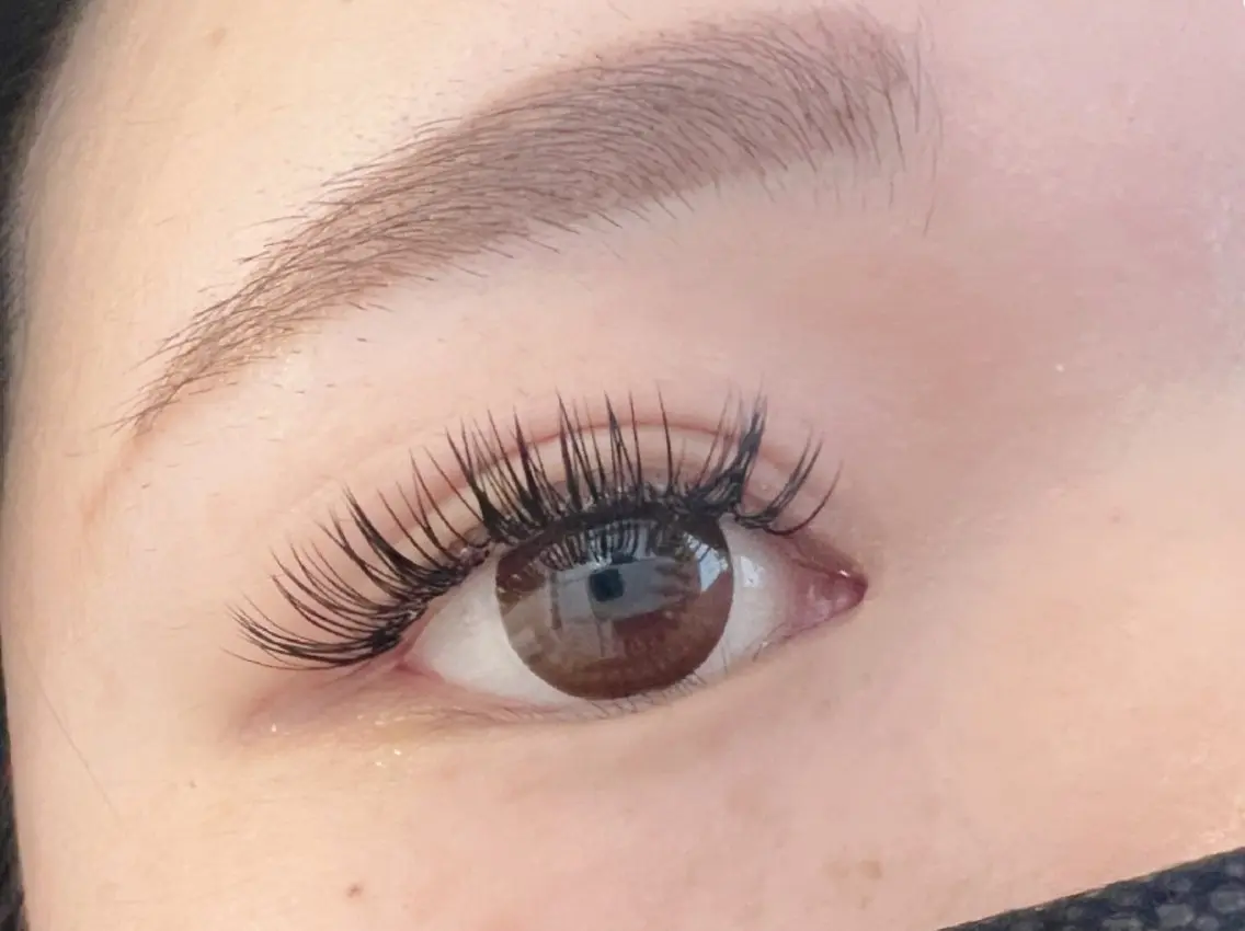 マツエク・マツパ マツエク Eyelash Hauoliの眉毛・アイブロウイメージ