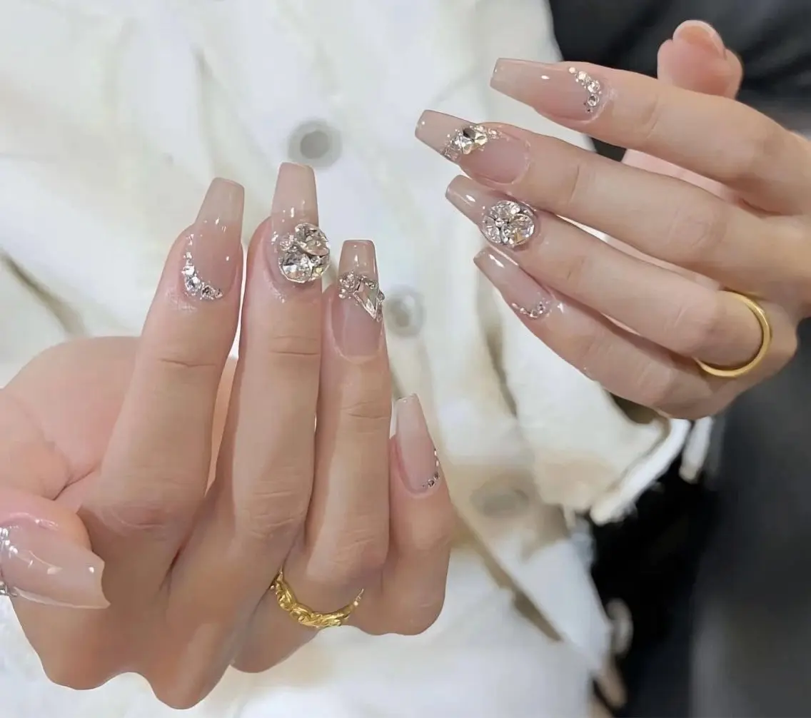 ネイル Minette nailHuongのネイルデザイン