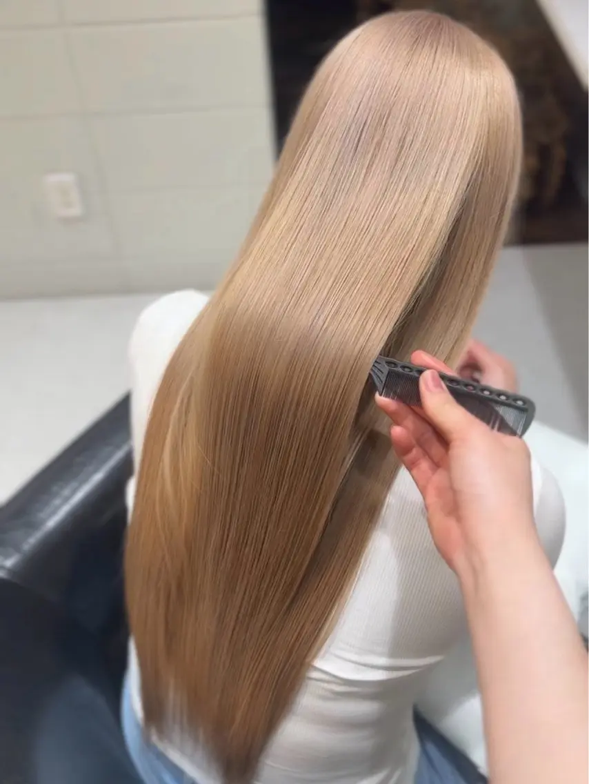 ロング 赤木 雅のヘアスタイル