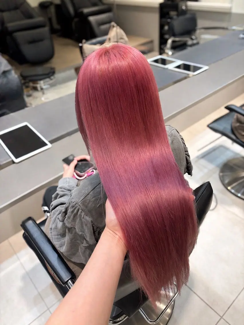 ロング カラー ヘアカラー トリートメント 柔らかgirly/ レイヤー/yuiのヘアスタイル