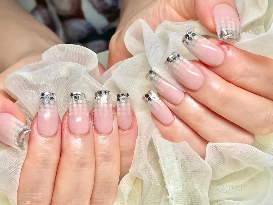ネイル 長さ出し フレンチネイル ジェルネイル グラデーション 韓国ネイル ハンドネイル Nail&eye Belire 新宿のネイルデザイン
