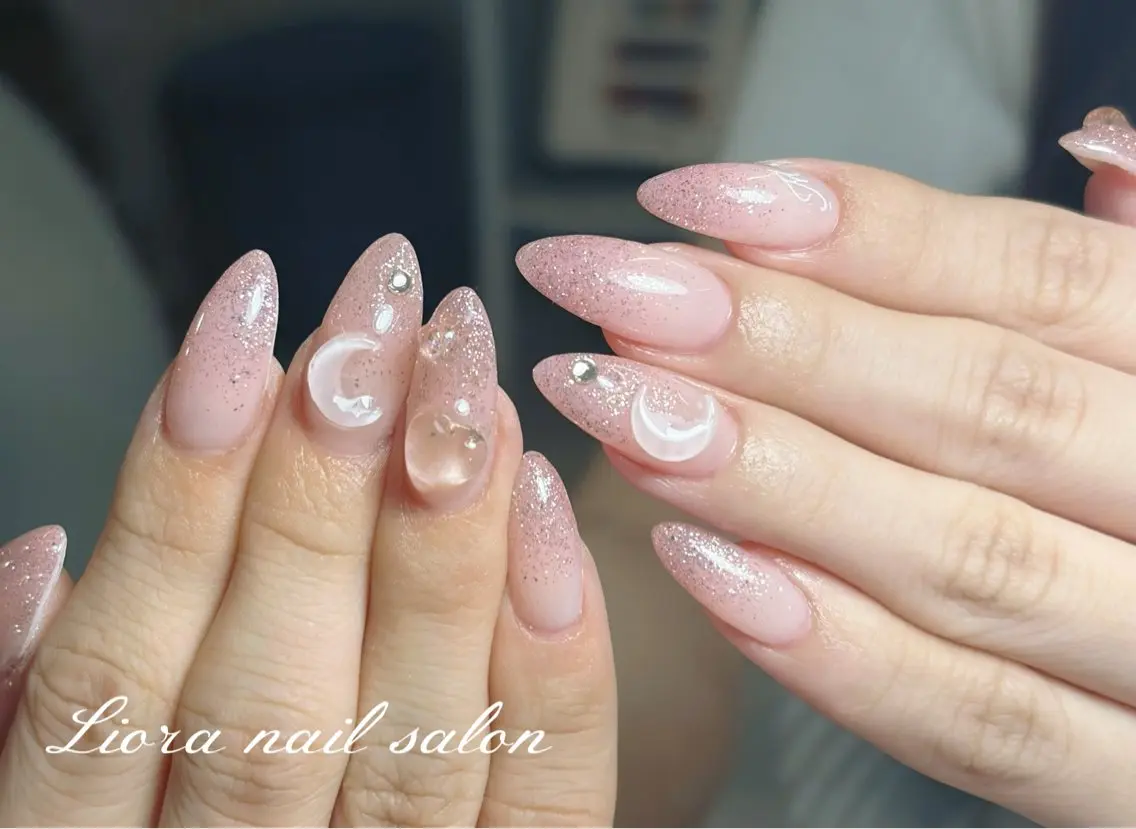 ネイル チークネイル フットネイル フレンチネイル ジェルネイル ガーリー ハンドネイル Liora nailのネイルデザイン
