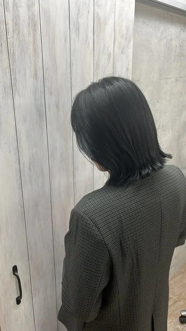 ミディアム 柳屋 美遥のヘアスタイル