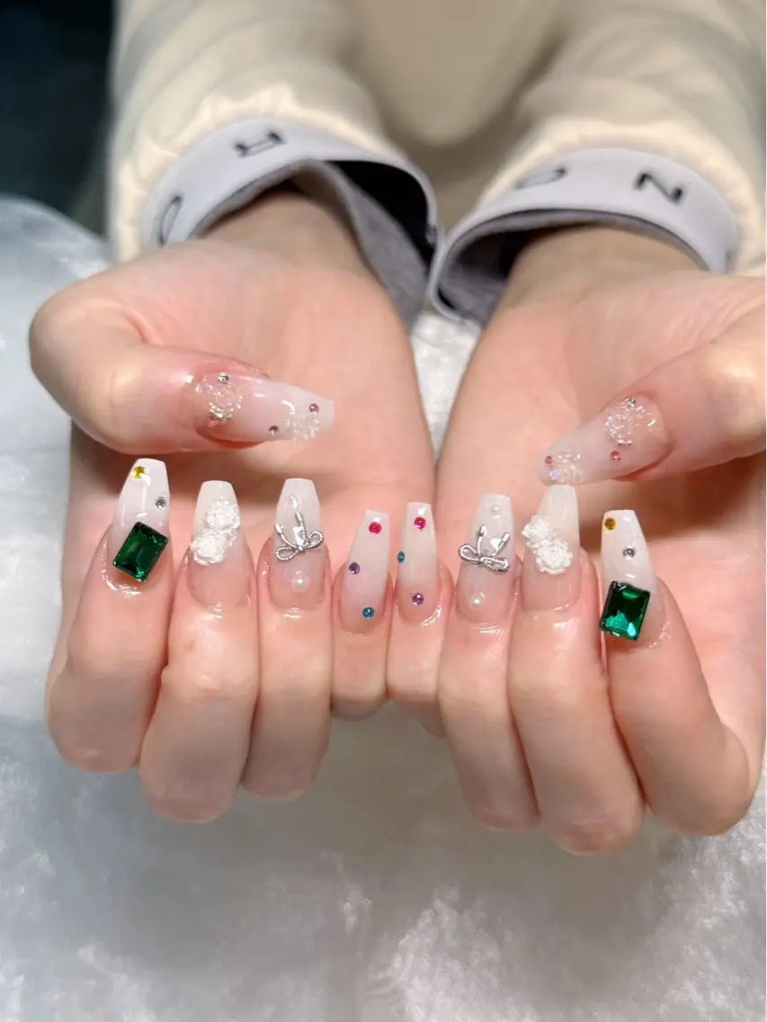 ネイル ジェルネイル グラデーション ロングネイル 持ち込み スカルプネイル ありさ ARISAのネイルデザイン