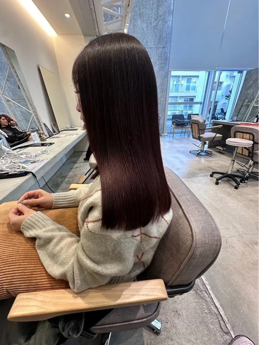 ロング TEMIL HAIR 愛莉のヘアスタイル