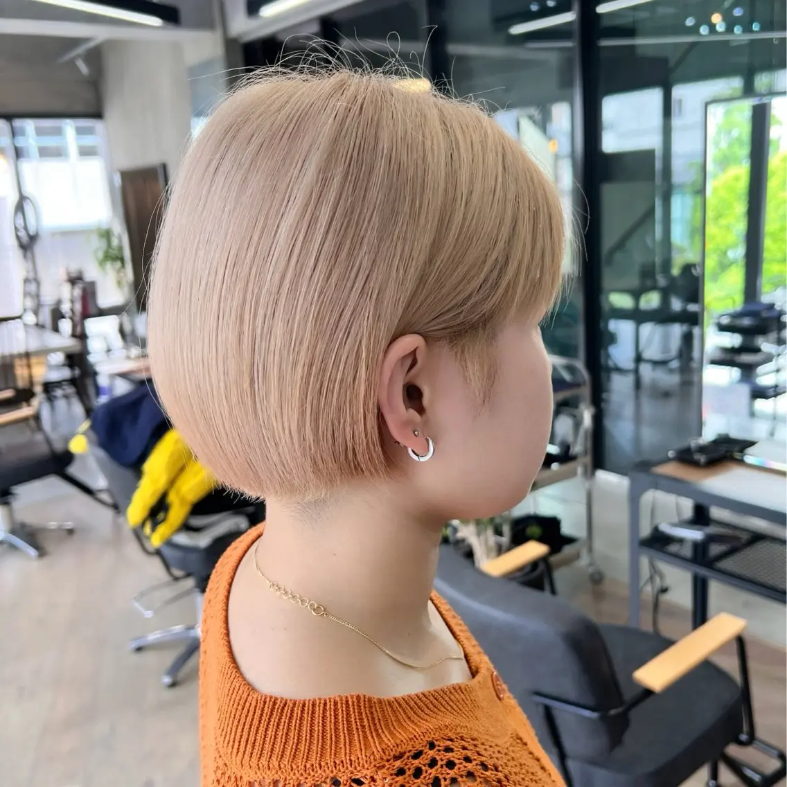 ショート カット ヘアカラー トリートメント オオバヤシ マホのヘアスタイル
