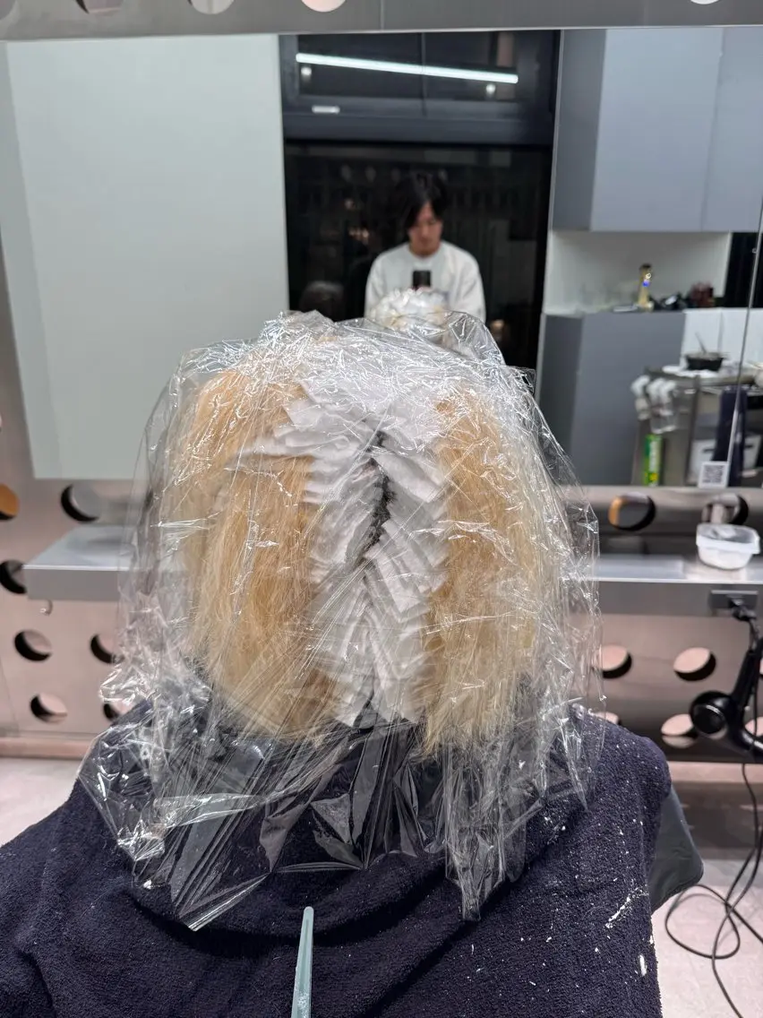 カラー ブリーチ ヘアカラー 北村 岳久翔のヘアスタイル