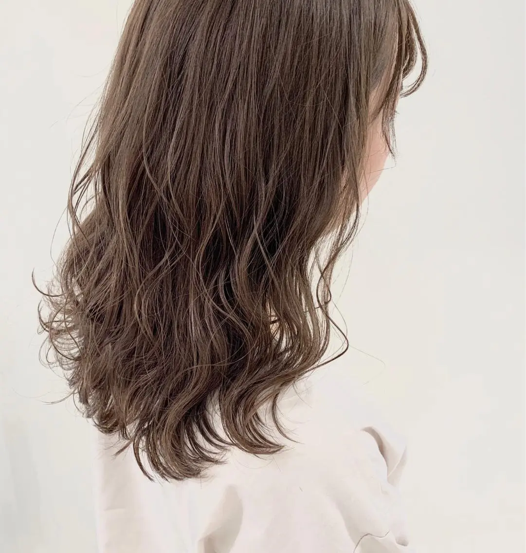 カラー ベージュカラー ブリーチ ブリーチなしカラー ヘアカラー トリートメント 窪田 椋介のヘアスタイル