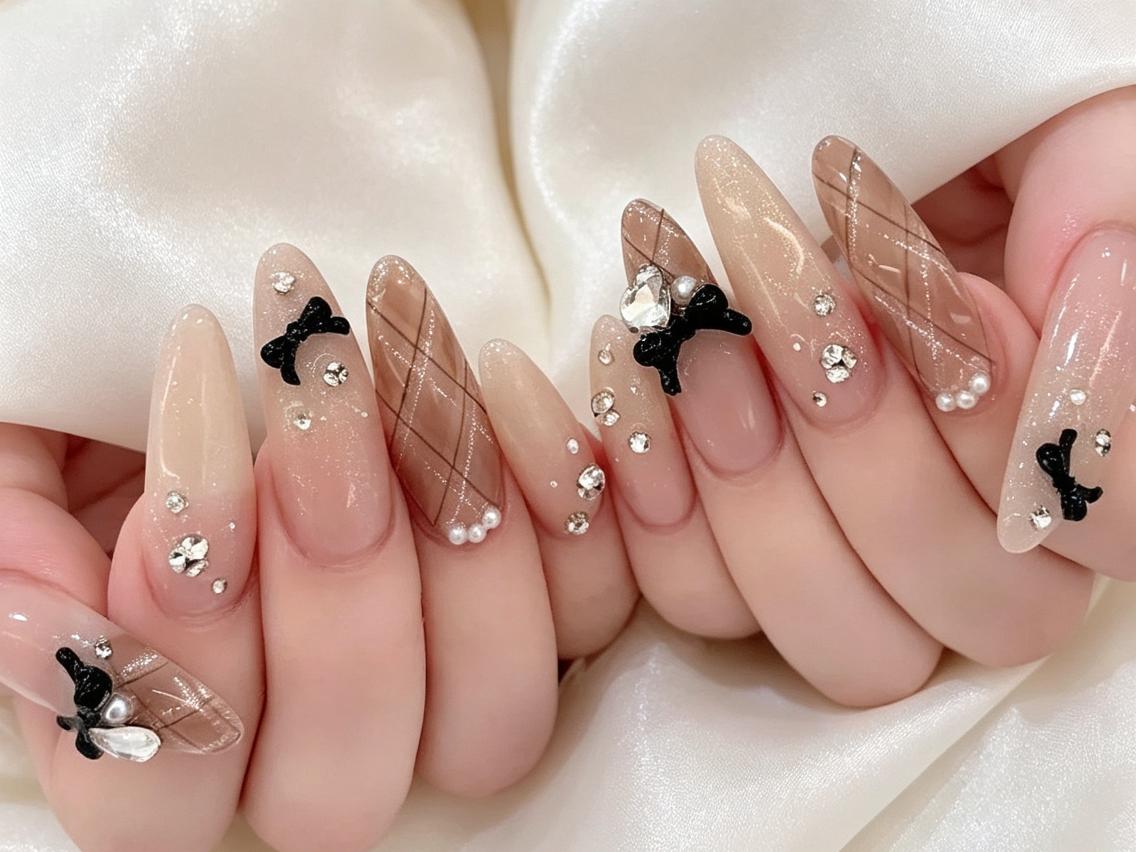 ネイル メンズ メンズ韓国風 ボルドー ブラウン 長さ出し フレンチネイル ハンドネイル ハンドケア NEW NAIL KaKa❤️🔥のネイルデザイン