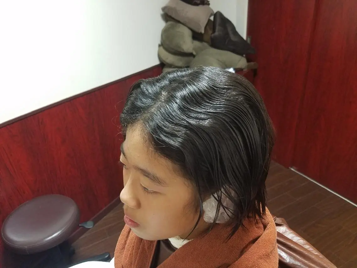 ショート 麻里 杏彩のヘアスタイル