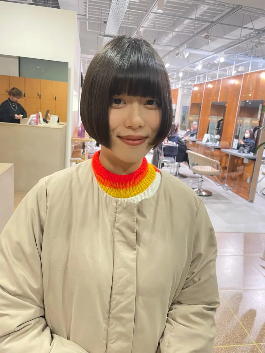ショート カラー ブラウンカラー オリーブブラウン ヘアカラー 👑ブリーチ/ カットモデル/綾華のヘアスタイル