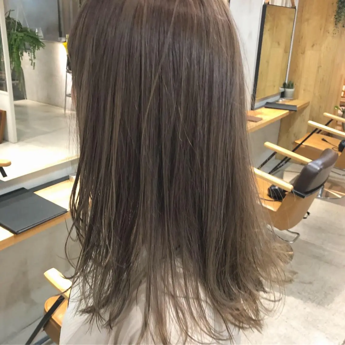 ミディアム カラー ヘアアレンジ キッズ ネイル マツエク・マツパ 🟩白髪ぼかし ショート/大司のヘアスタイル